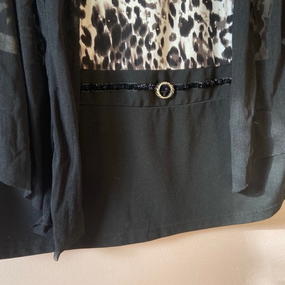 ✨3/$30✨ Lavena Women’s Black & White Short Sleeve Top - Picture 4 of 9